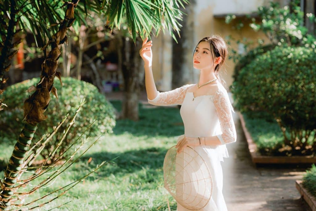 vietnamese woman 7775904 1920 ai 1